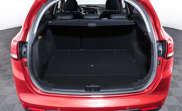 Kia Ceed - Фото 17