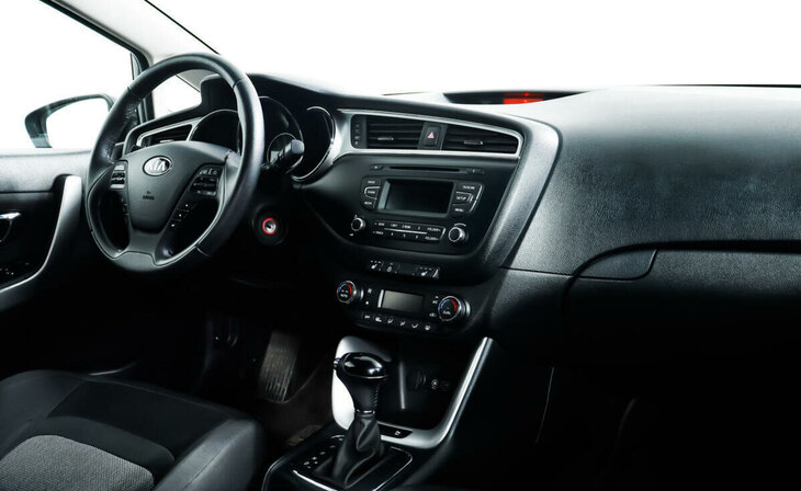 Kia Ceed - Фото 8