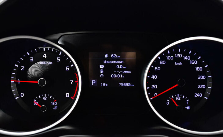 Kia Ceed - Фото 10