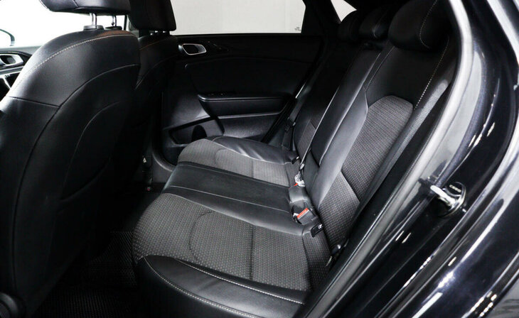 Kia Ceed - Фото 11