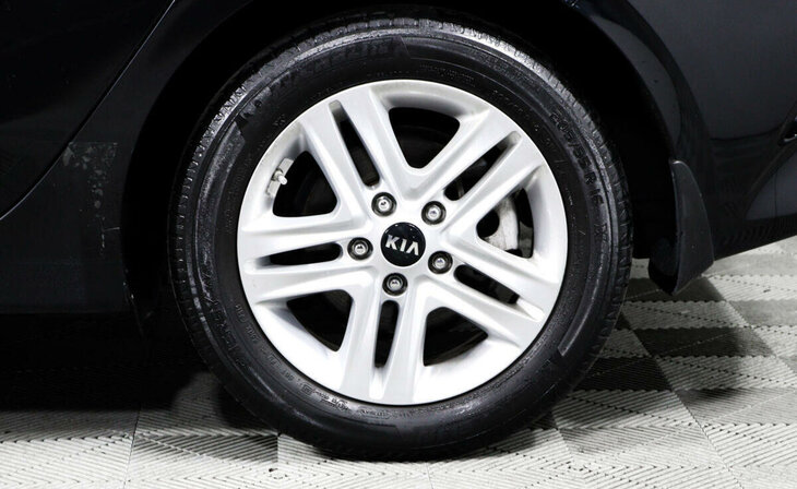 Kia Ceed - Фото 6