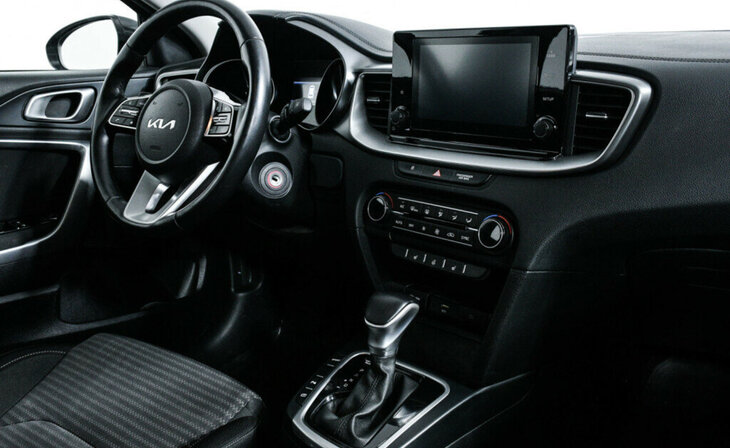 Kia Ceed - Фото 7