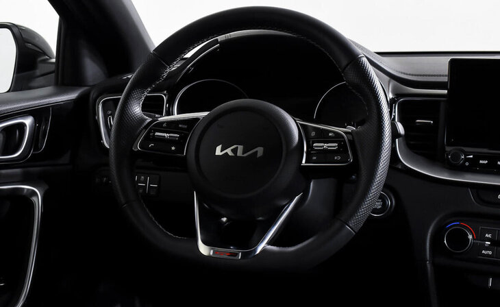 Kia Ceed - Фото 12