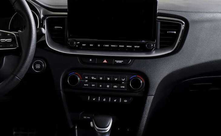 Kia Ceed - Фото 13