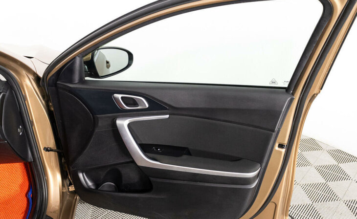 Kia Ceed - Фото 23