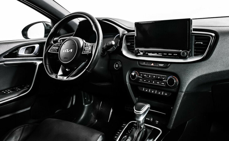Kia Ceed - Фото 9