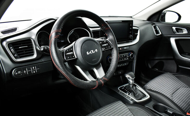 Kia Ceed - Фото 9