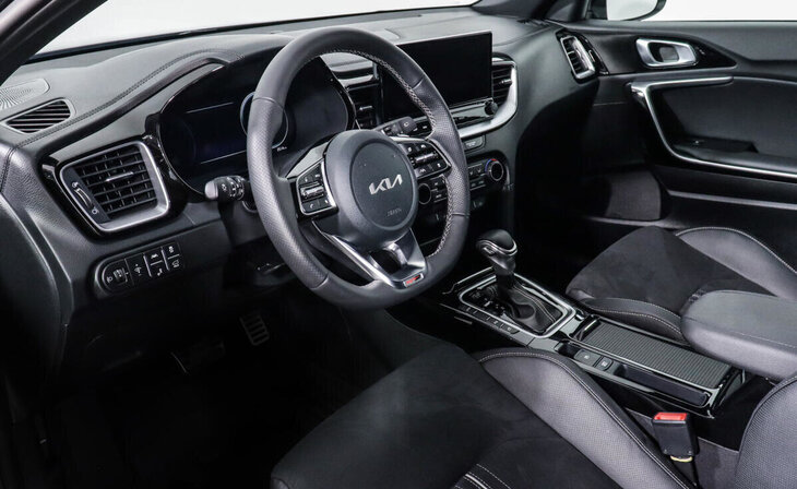 Kia Ceed - Фото 11
