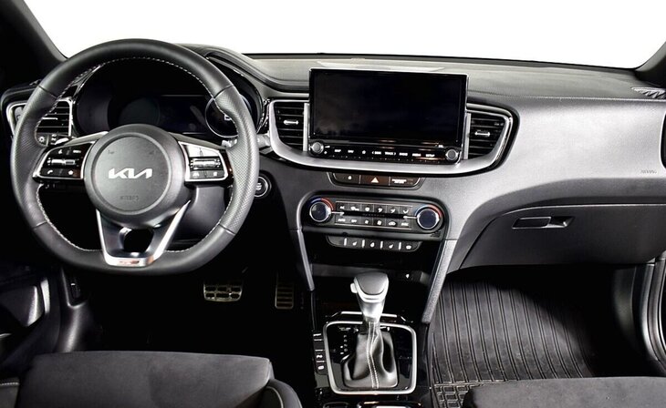 Kia Ceed - Фото 8