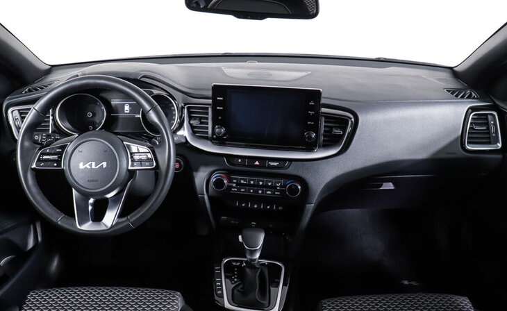 Kia Ceed - Фото 11