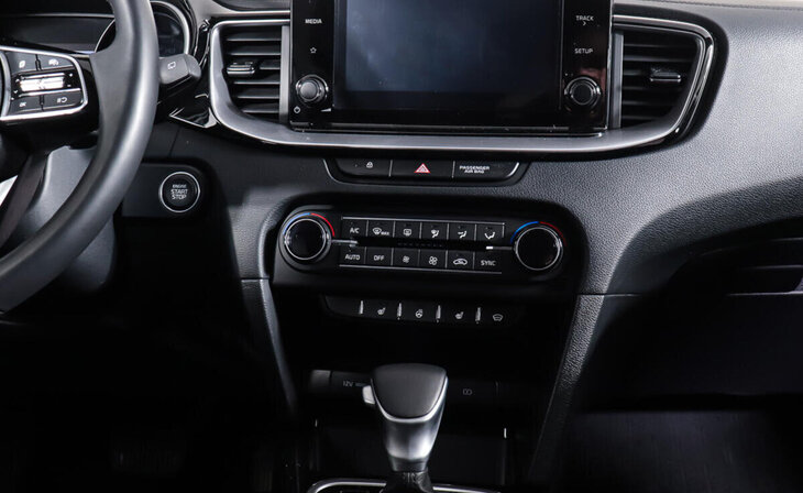 Kia Ceed - Фото 14