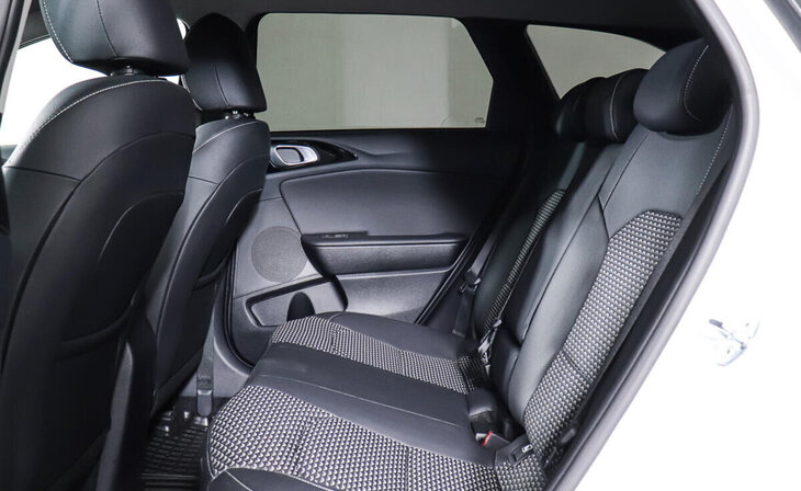 Kia Ceed - Фото 18