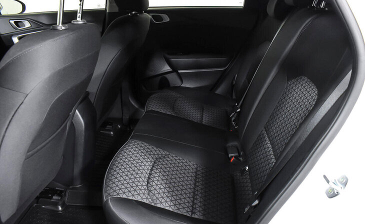 Kia Ceed - Фото 14