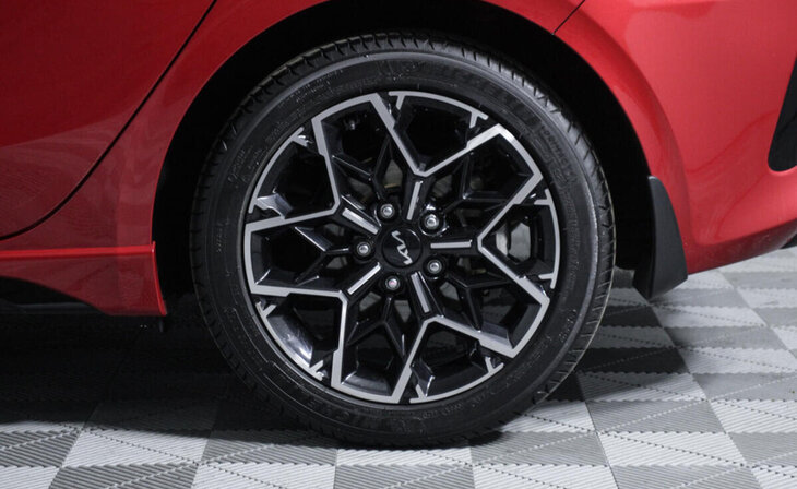 Kia Ceed - Фото 4