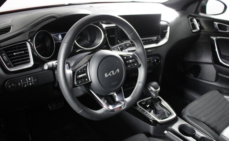 Kia Ceed - Фото 7