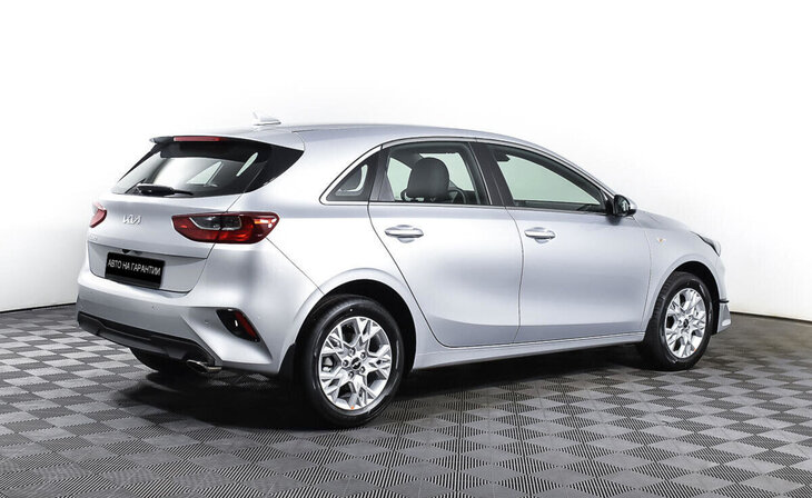 Kia Ceed - Фото 4