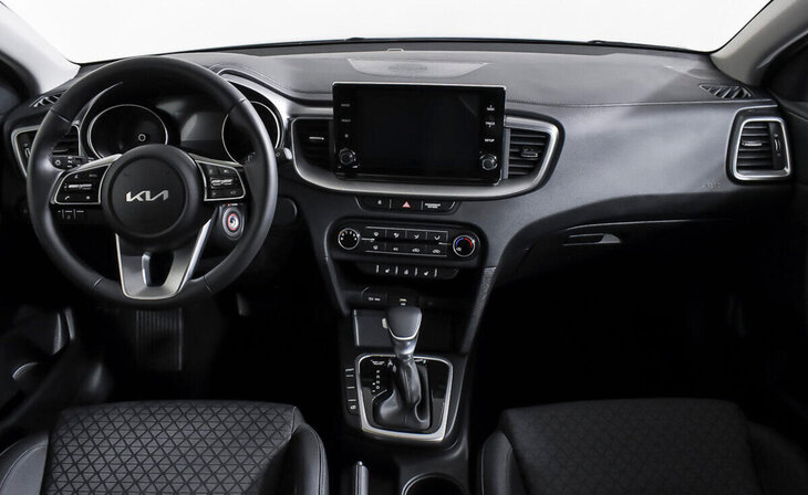 Kia Ceed - Фото 10