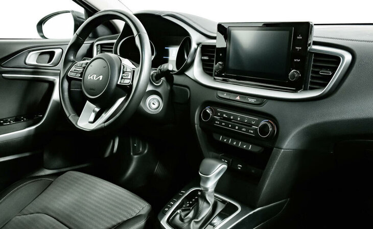 Kia Ceed - Фото 9