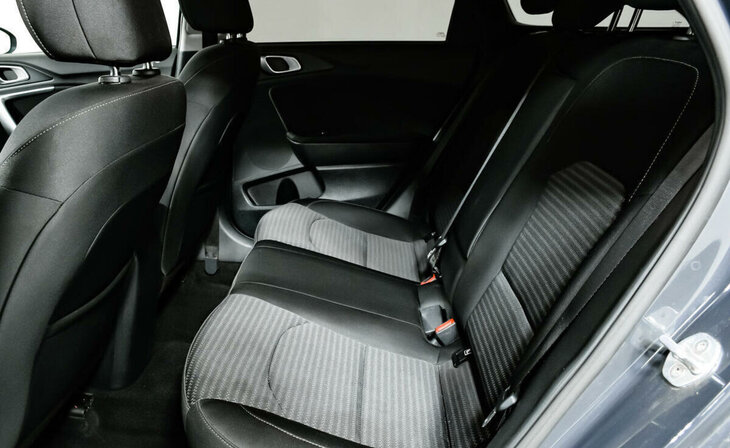 Kia Ceed - Фото 13