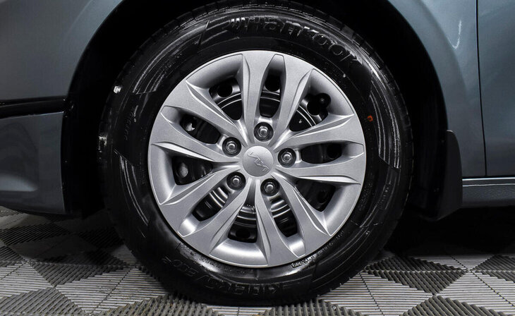 Kia Ceed - Фото 7