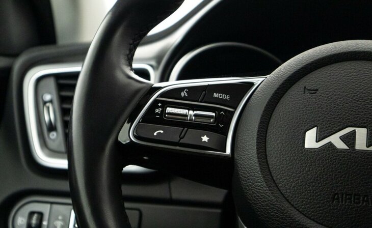 Kia Ceed - Фото 10