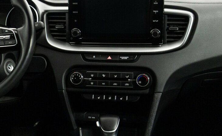 Kia Ceed - Фото 12