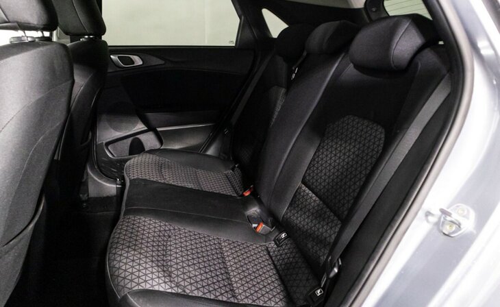 Kia Ceed - Фото 23