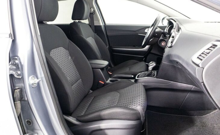 Kia Ceed - Фото 4