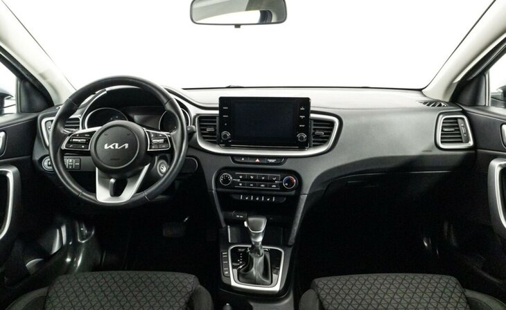 Kia Ceed - Фото 7