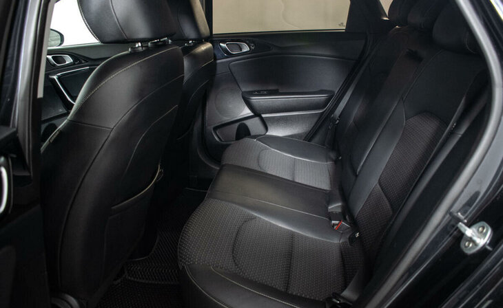 Kia Ceed - Фото 9