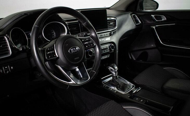 Kia Ceed - Фото 6