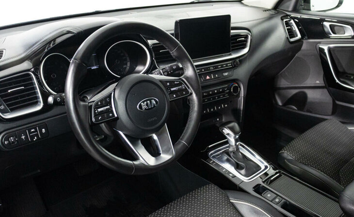 Kia Ceed - Фото 6