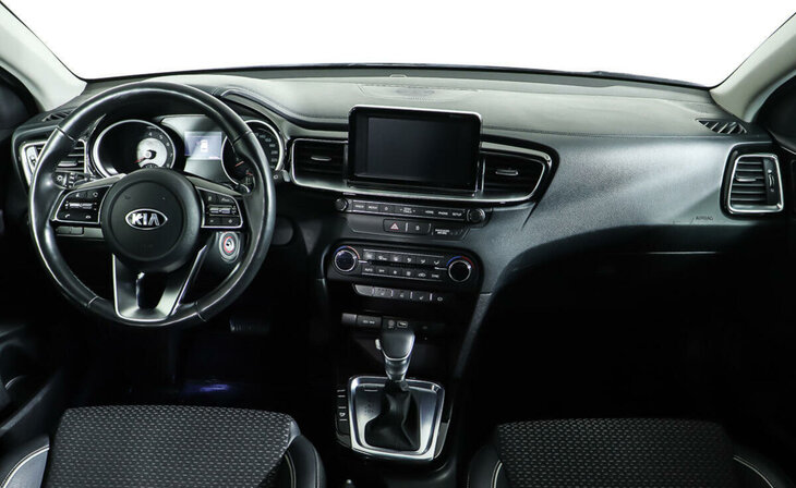 Kia Ceed - Фото 9