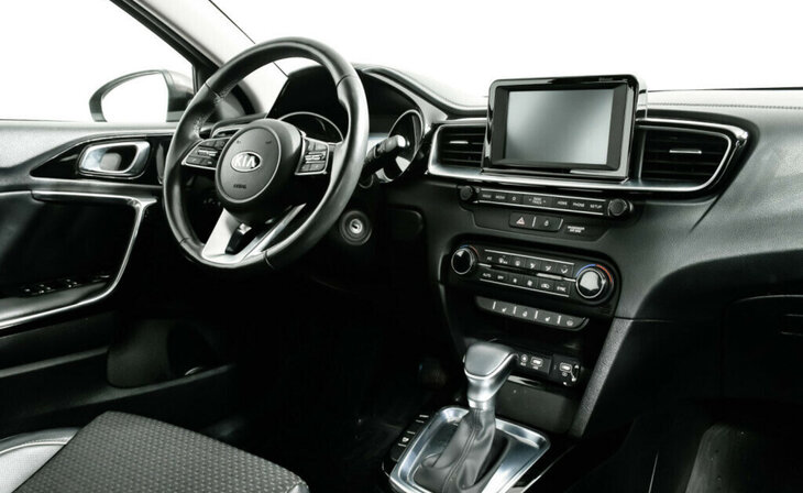 Kia Ceed - Фото 8