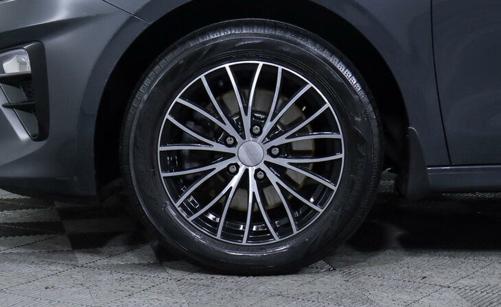 Kia Ceed - Фото 6