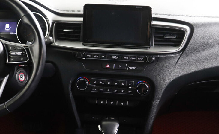 Kia Ceed - Фото 7