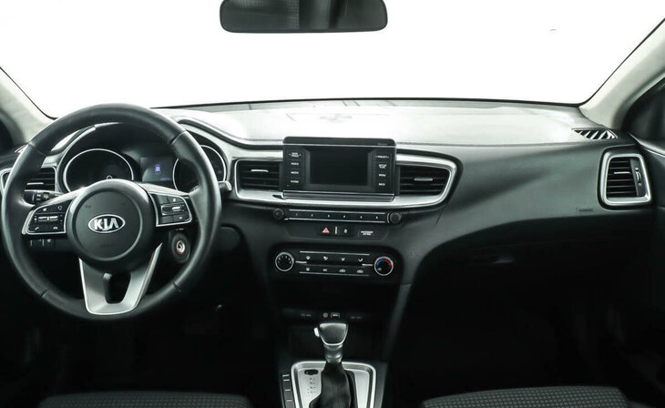 Kia Ceed - Фото 5