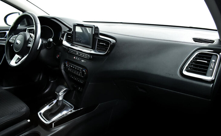 Kia Ceed - Фото 4