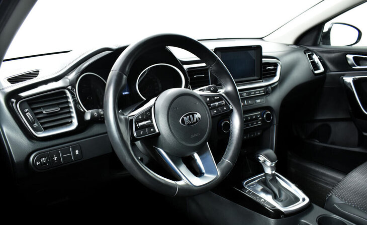 Kia Ceed - Фото 6