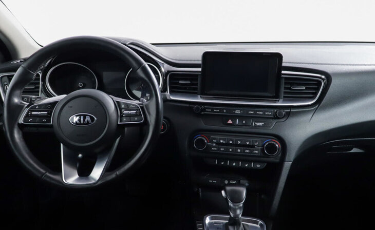 Kia Ceed - Фото 5