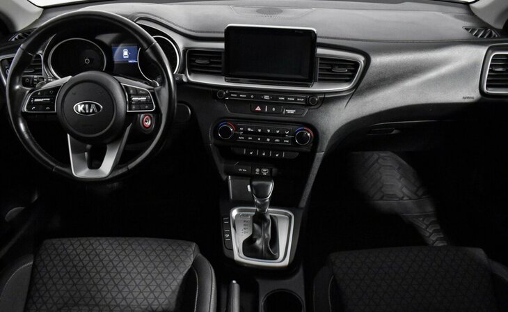 Kia Ceed - Фото 6