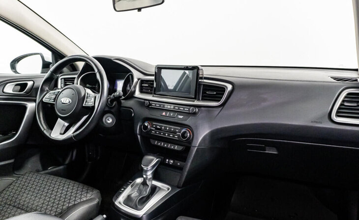 Kia Ceed - Фото 4