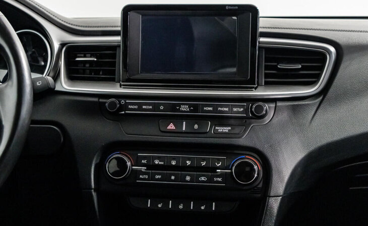 Kia Ceed - Фото 7