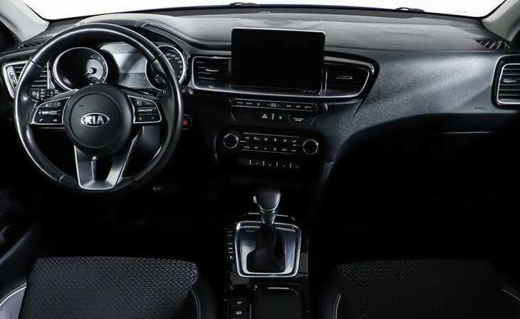 Kia Ceed - Фото 9