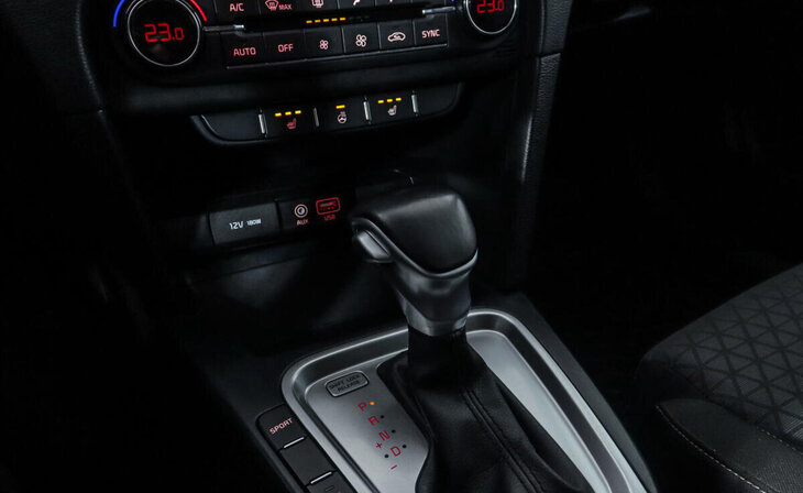 Kia Ceed - Фото 9