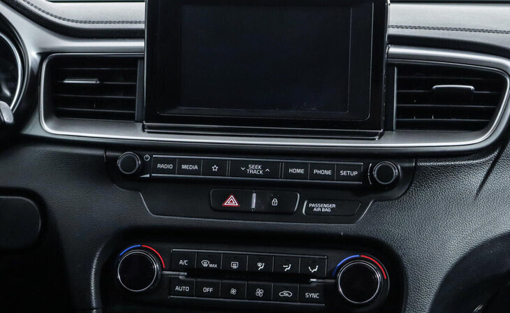 Kia Ceed - Фото 7