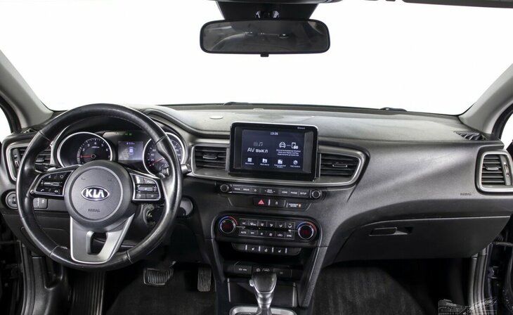 Kia Ceed - Фото 9