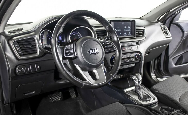 Kia Ceed - Фото 10