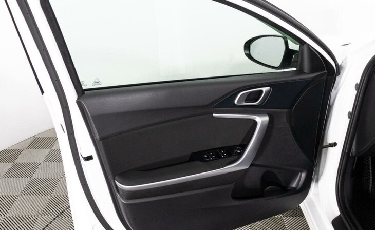 Kia Ceed - Фото 19