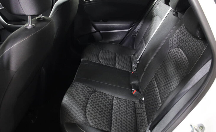 Kia Ceed - Фото 9